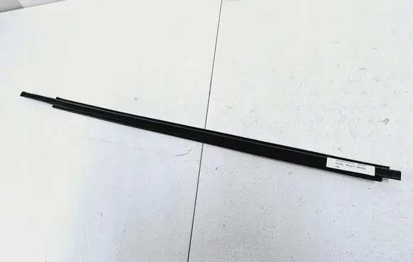 Fiat Sedici Front door trim (molding) 