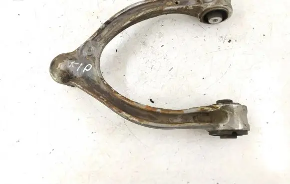 Mercedes-Benz C W205 Front control arm 2053305501 A2053305501