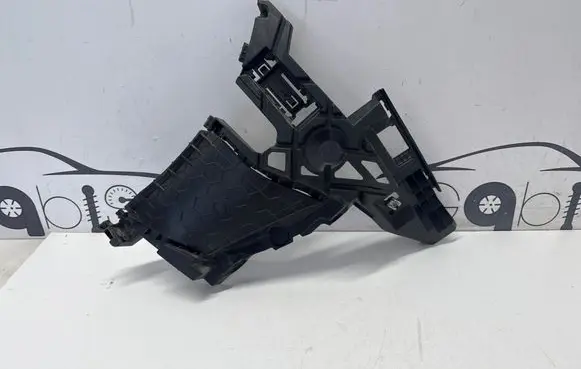 Volkswagen ID.7 Bumper support mounting bracket corner 14A807162B 14A807162