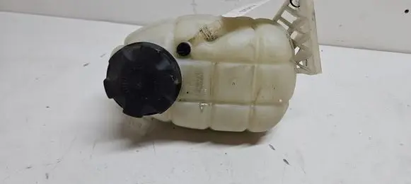 BMW 2 F22 F23 Coolant expansion tank/reservoir 7609468