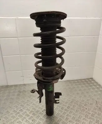 Volvo XC60 Front shock absorber with coil spring 31290329 824904005 2660
