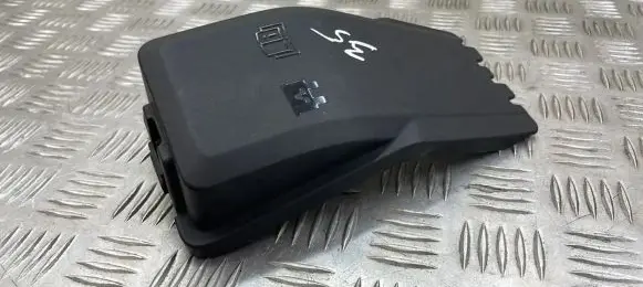 Volvo V70 Fuse box cover 30659262