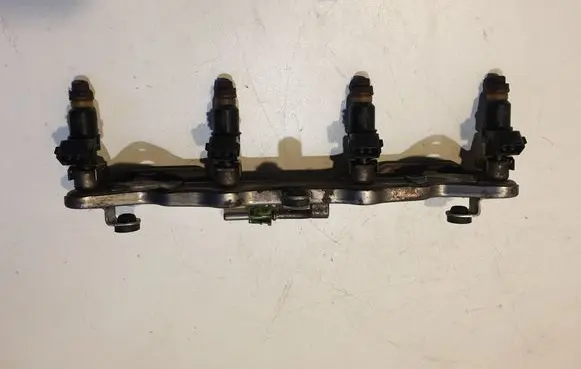 Honda Civic Fuel main line pipe