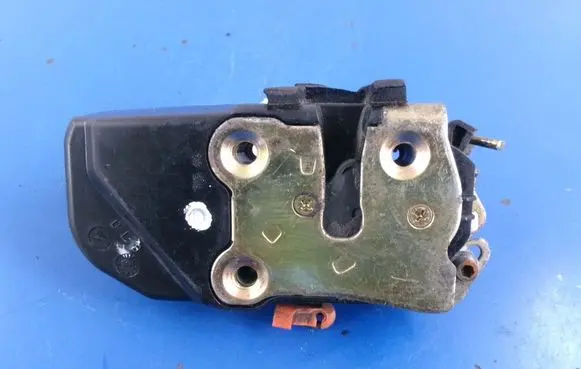 Jeep Grand Cherokee (WJ) Front door lock