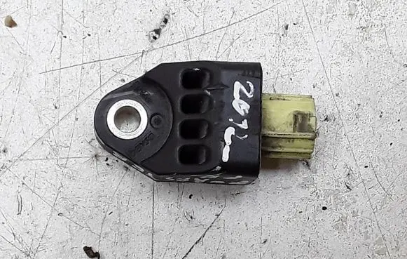 Subaru Forester SH Fuel cut-off switch 98231aj000