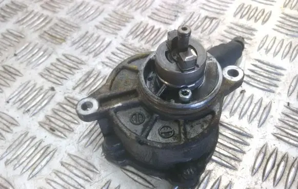 Mercedes-Benz Vito Viano W639 Vacuum pump