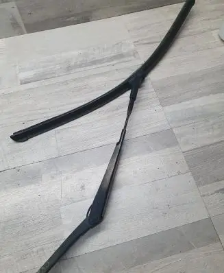 Mercedes-Benz E W212 Windshield/front glass wiper blade A2128201344