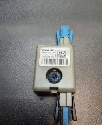 BMW 5 F10 F11 Antenna control unit 911826206