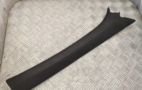 Mercedes-Benz C W204 (A) pillar trim A2046902226