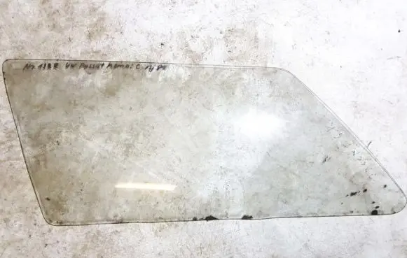 Volkswagen PASSAT B2 Rear side window