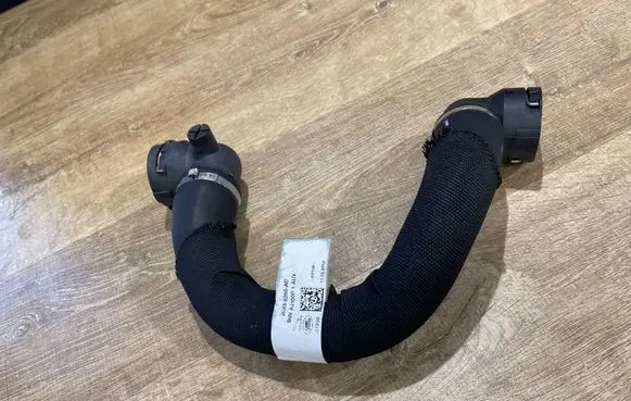 Land Rover Range Rover Velar Coolant pipe/hose JK838260AB C72GE 11022019