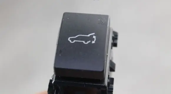 Subaru Outback Tailgate/trunk/boot open switch 