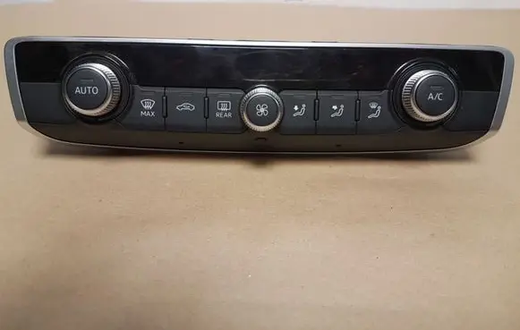 Audi A3 S3 8V Climate control unit 8V0820043C