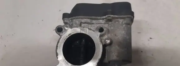 Volkswagen Polo Throttle valve 03C133062B