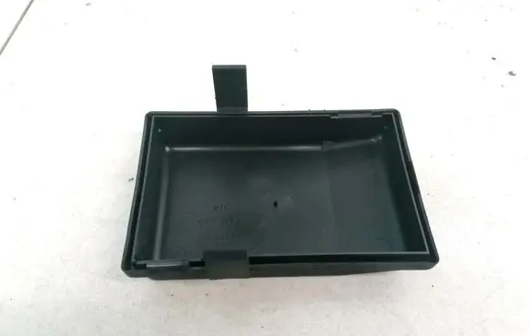 Opel Astra G Fuse box cover 09132702