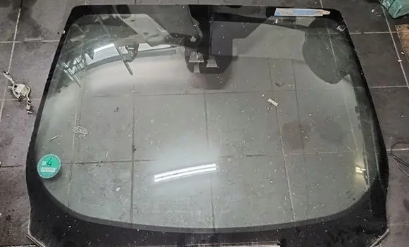 Ford C-MAX II Front windscreen/windshield window 
