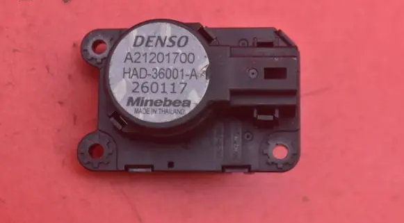 Nissan Micra C+C Air flap motor/actuator A21201700