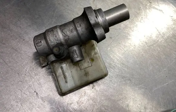 Ford Galaxy Master brake cylinder 03350885551 03350885541