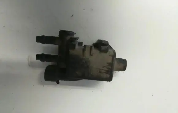 Renault Megane I Turbo solenoid valve