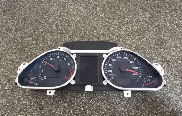 Speedometer (instrument cluster)