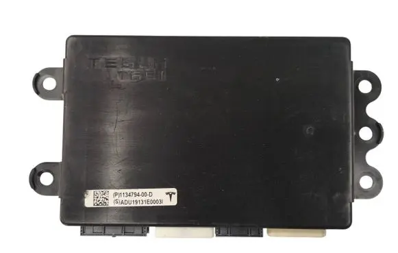 Tesla Model S Suspension control unit/module 113479400D