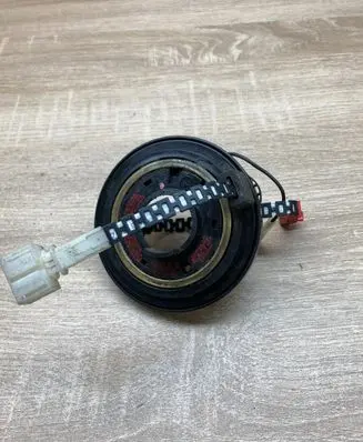 Volkswagen Golf III Airbag slip ring squib (SRS ring) 1H0959653