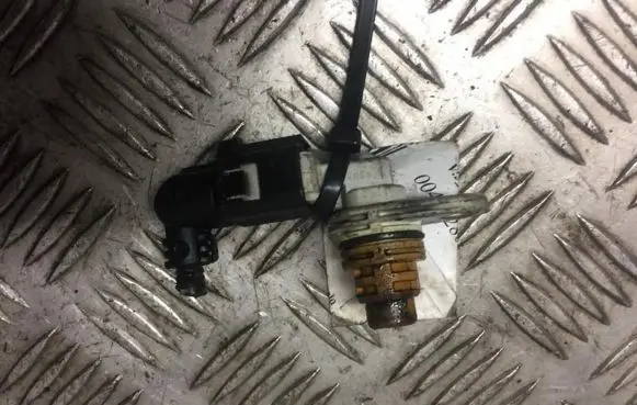Skoda Octavia Mk2 (1Z) Camshaft position sensor 030907601D