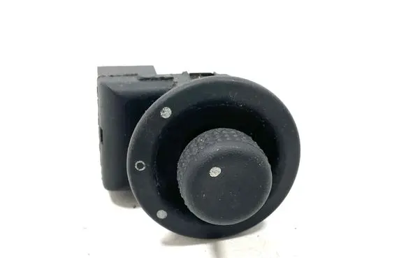 Renault Megane I Wing mirror switch
