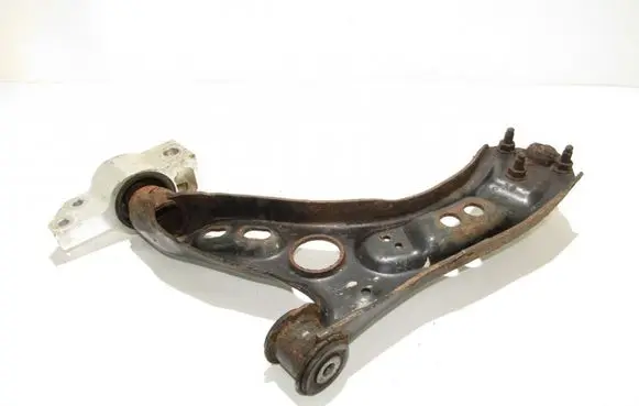 Volkswagen PASSAT B7 Front lower control arm/wishbone