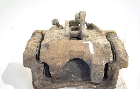 Volkswagen Transporter - Caravelle T4 Rear brake caliper