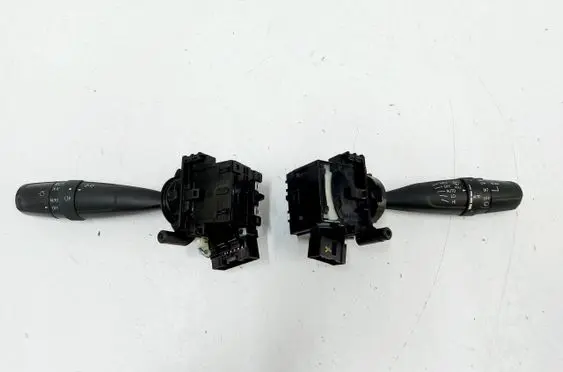 Suzuki SX4 S-Cross Wiper turn signal indicator stalk/switch