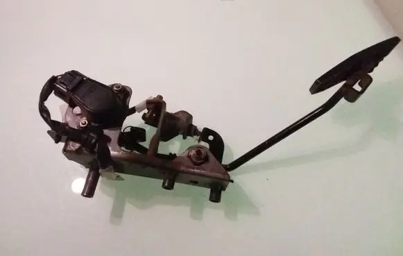 Mazda Premacy Accelerator throttle pedal