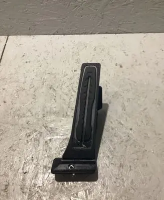 BMW X3 G01 Accelerator throttle pedal 6871053 12037313DF 6PV01043543