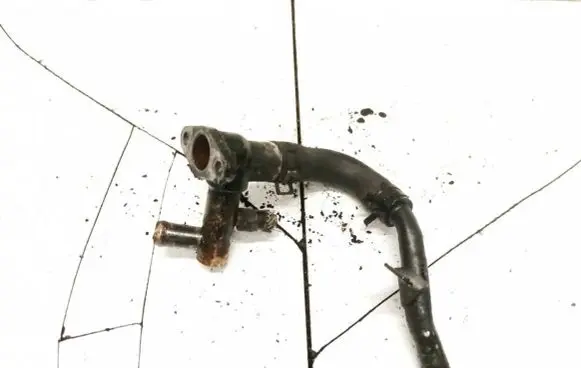 KIA Carnival Engine coolant pipe/hose