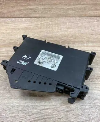 Volkswagen PASSAT B4 ABS control unit/module 1H0907379D