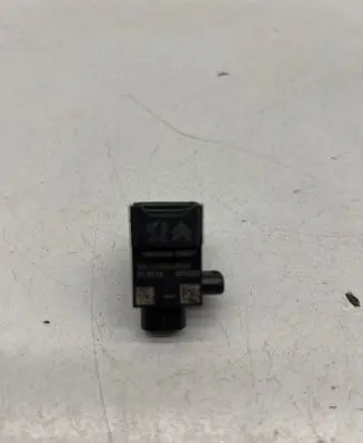 Peugeot 508 II Airbag deployment crash/impact sensor 9810452480 961920 05527