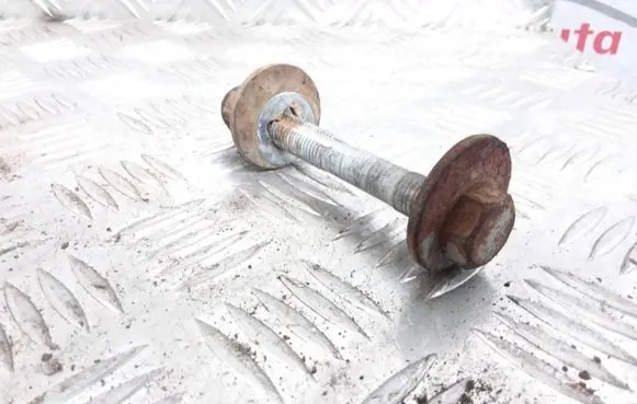 Audi Q3 8U Rear suspension camber bolt 
