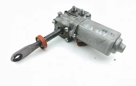 Mazda CX-7 Seat adjustment motor 