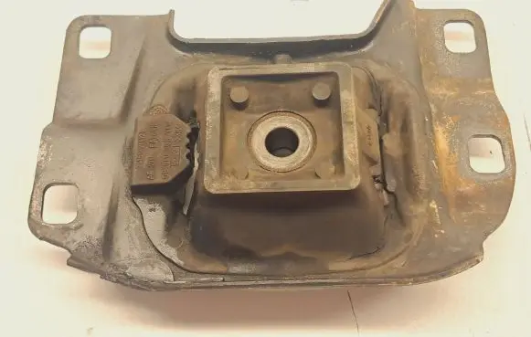 Volvo V50 Engine mount bracket 3M517M121 349249L