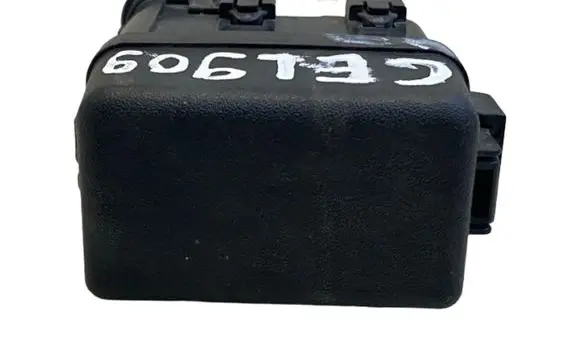 Mazda CX-5 Fuse module 7191YA2 KD6266750 KD4566750