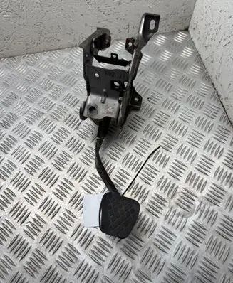 Honda CR-V Clutch pedal phv20z