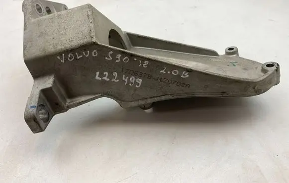 Volvo S90, V90 Engine mounting bracket 32202602 8888783573