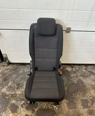 Volkswagen Touran III Rear seat 