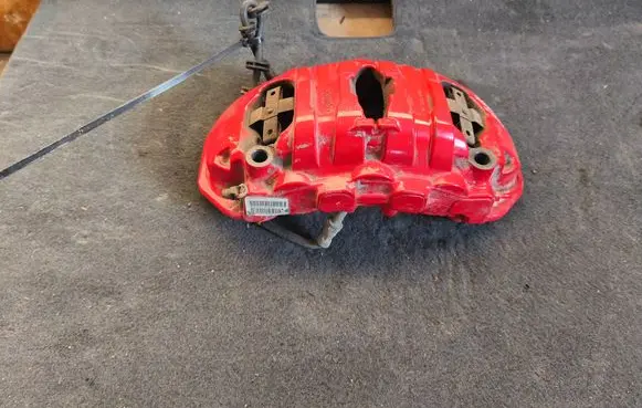Porsche Macan (95B) Front brake caliper 95B615106AS
