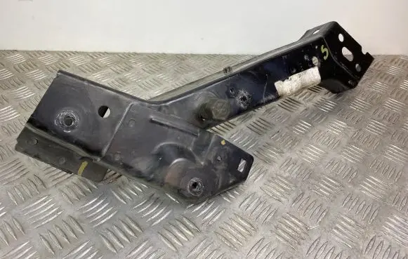 Top upper radiator support slam panel