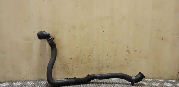 Volkswagen PASSAT CC Engine coolant pipe/hose