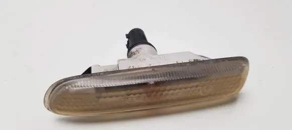 BMW 3 E46 Front fender indicator light 2228592 63132228592