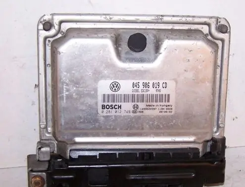 Skoda Fabia Mk2 (5J) Engine control unit/module ECU 045906019CD