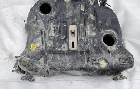 Volvo V70 Fuel tank 30714795 08624705