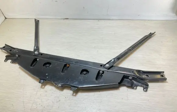 BMW 5 F10 F11 Radiator support slam panel 7200690